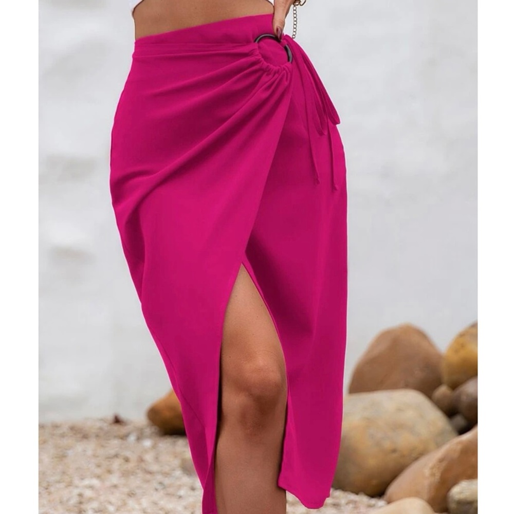 NEW Pink wrap skirt with tie side. Size XS